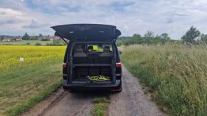 Volkswagen Multivan eHybrid - Plug-in, přístup do zavazadlového prostoru a jeho velikost.