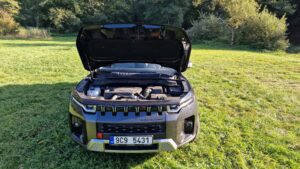 SsangYong Torres - motorový prostor