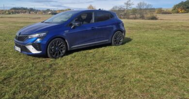 Renault Clio E-Tech 145 Esprit Alpine