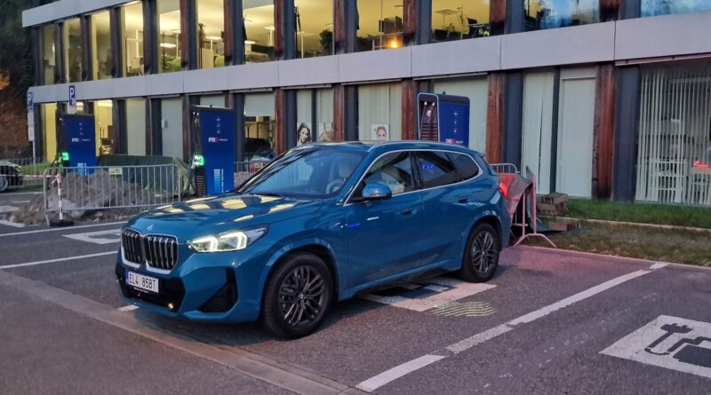 BMW iX1 xDrive30