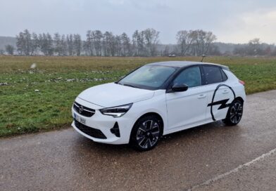 Test Opel Corsa e GS 50 kWh: Elektřina v XS velikosti