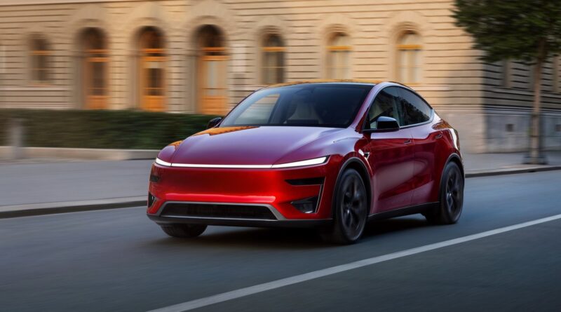 Audi Q3 ceny, BAIC v Česku, Tesla Y Performance, MG akce atd. I Novinky