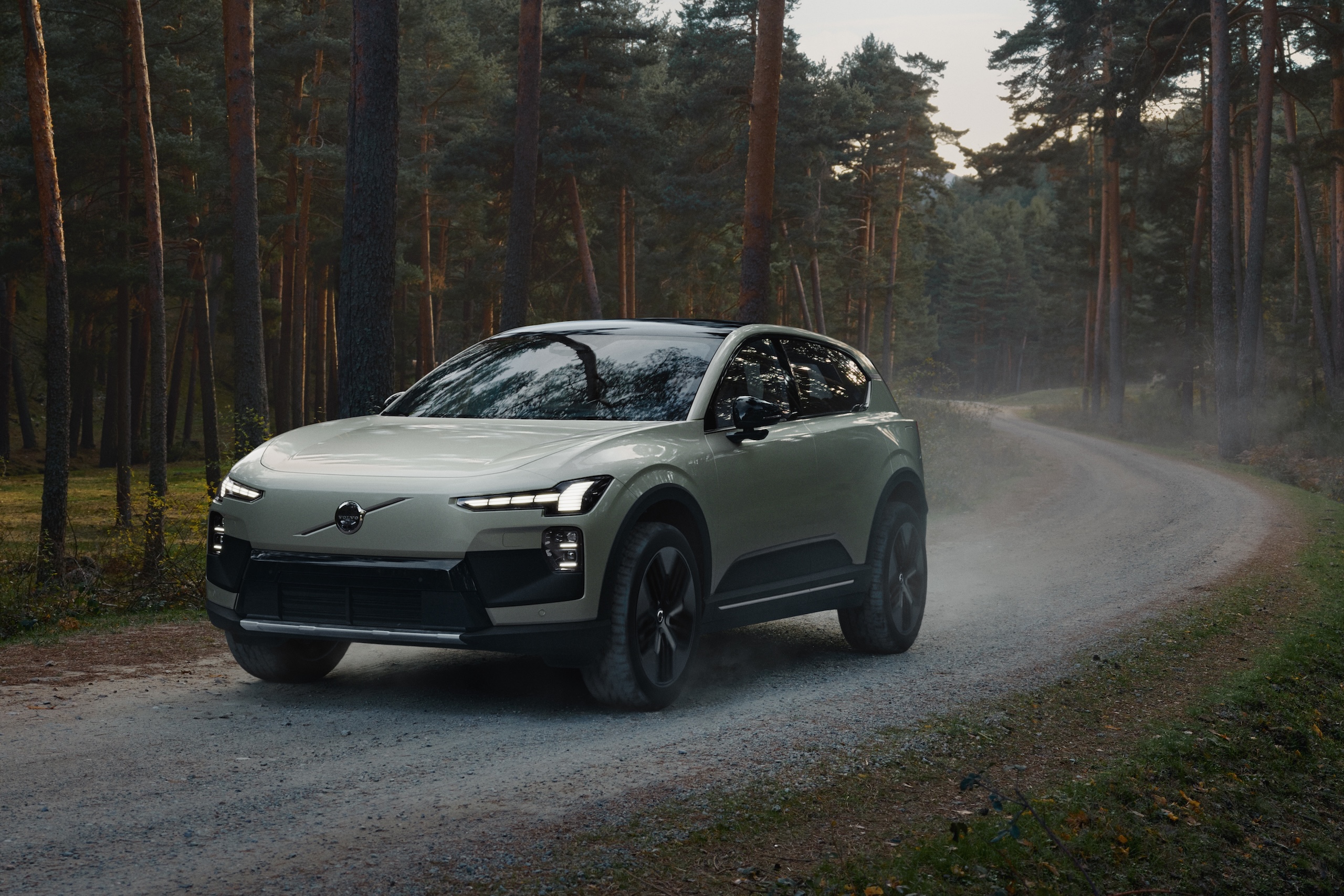 Volvo EX60 Cross Country