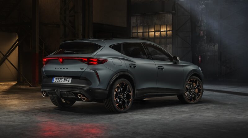 Cupra Formentor VZ5, slevy Ford, Peugeot a Mitsubishi Outlander I Novinky