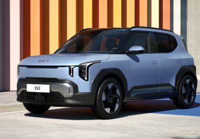 Kia EV2. Jeep Compass, akce Peugeot & Mazda atd. I Novinky