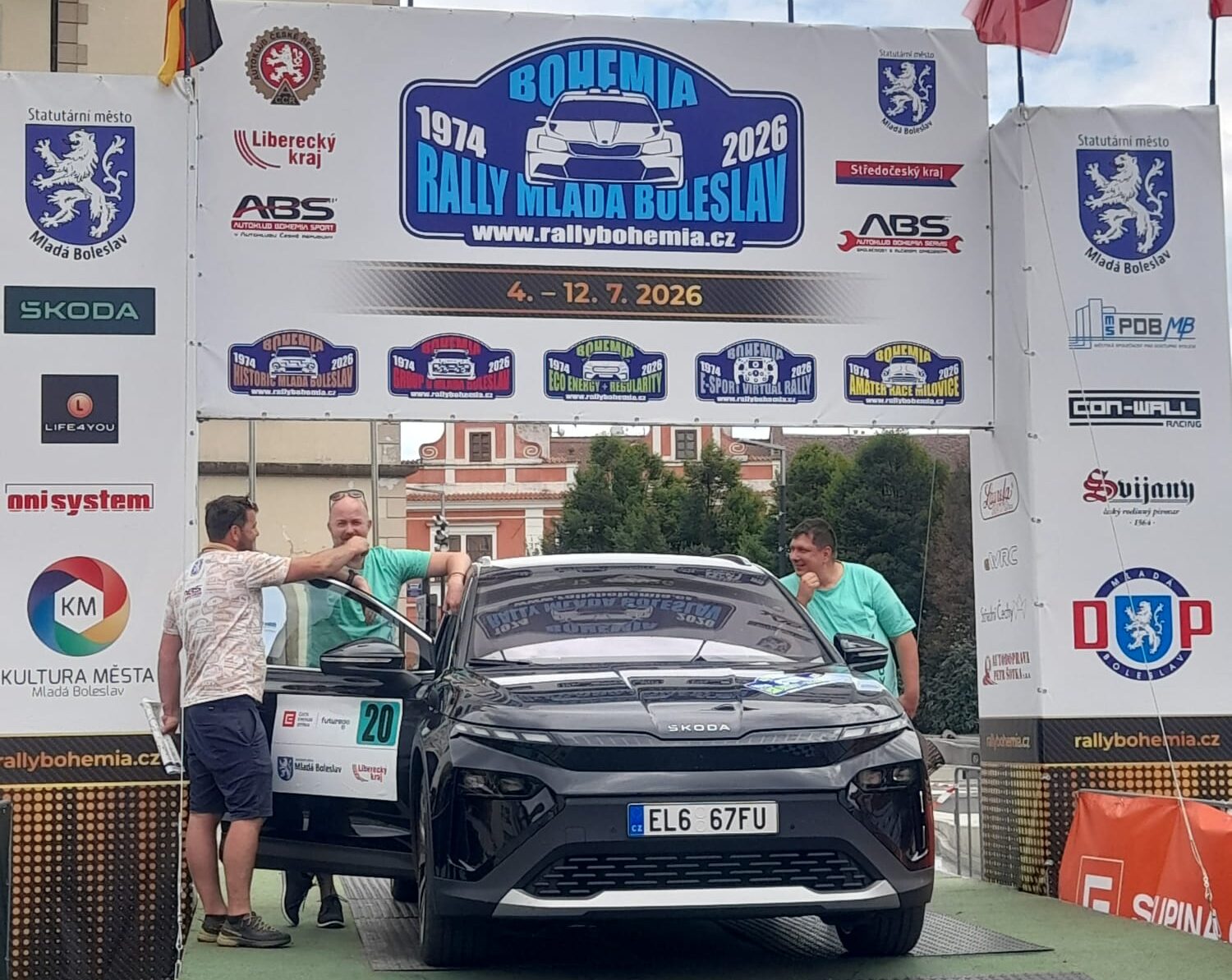 Škoda Elroq a naše posádka na cílové rampě