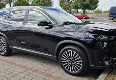Chery Tiggo 8 ICE: Když se rodinné SUV stane obývákem na kolech